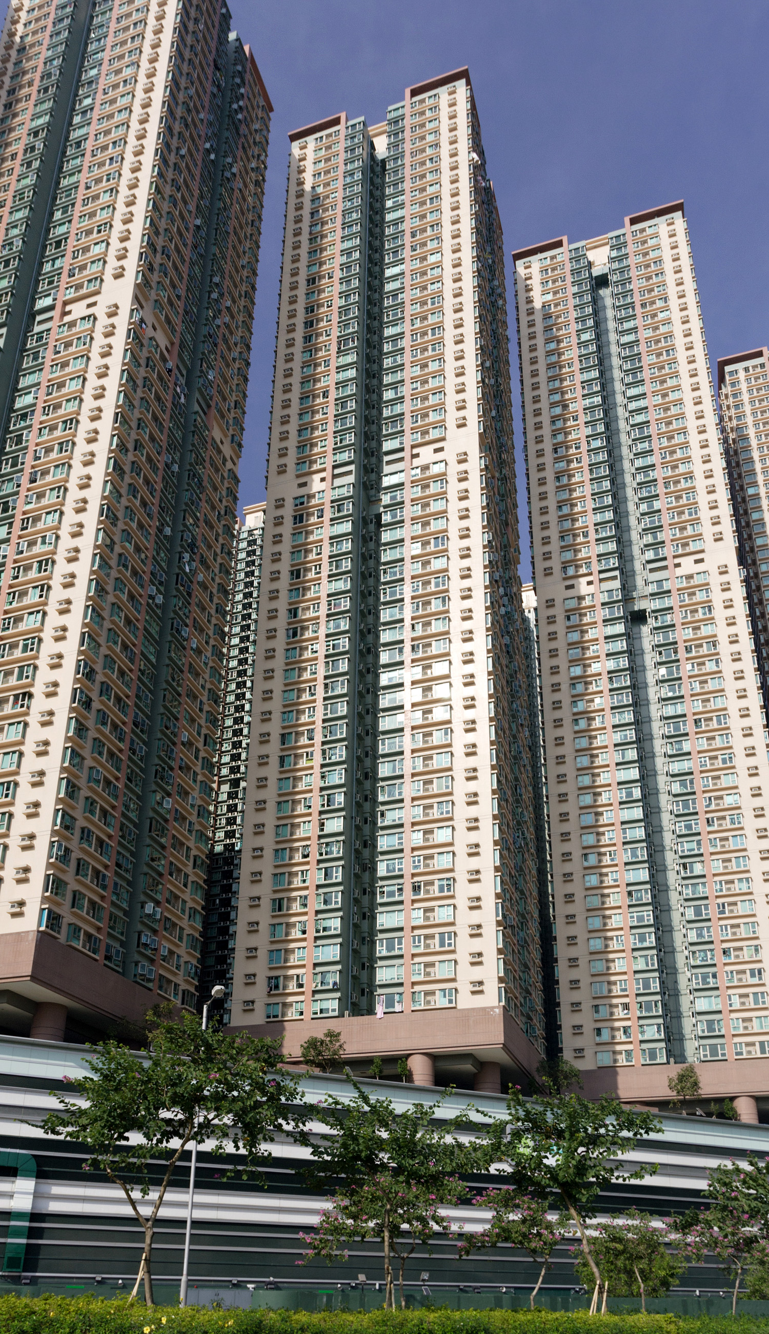 Park Central Tower 6, Hong Kong - View from the southwest. © Mathias Beinling